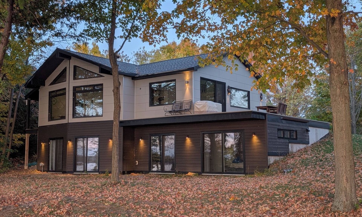 Schuyler Falls House | Sunset View Retreat on Lake Champlain