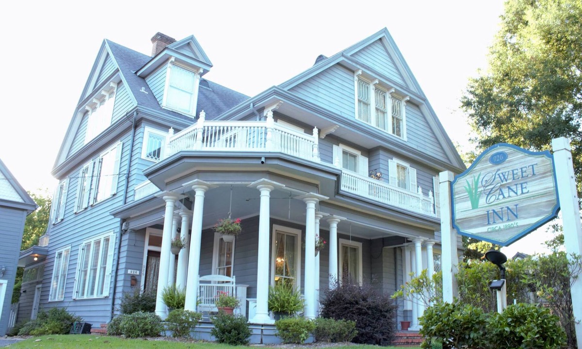 Downtown Historic Bed & Breakfast | Sweet Cane Inn