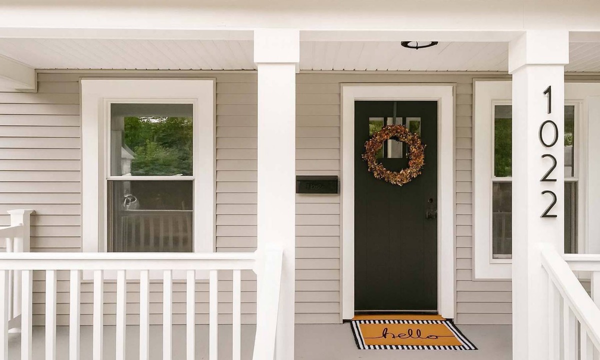 Harters Heights House | Sweet Retreat 3 Mins to Notre Dame, Eddy St Commons, and Memorial Hospital