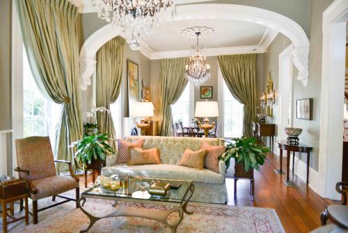 Lower Garden District Bed & Breakfast | Terrell House Bed and Breakfast