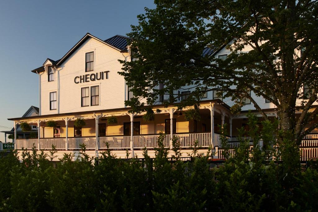 The Heights Hotel | The Chequit