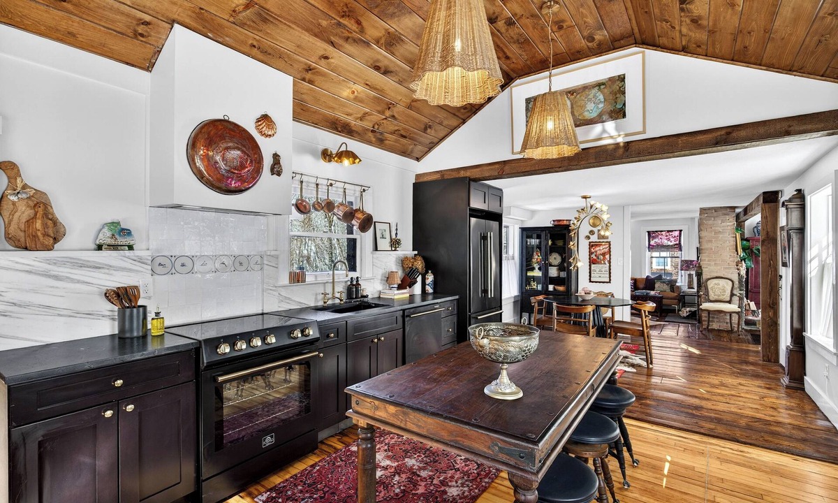 Clinton Cottage | The Connecticut Cottage Historic Modern Charm