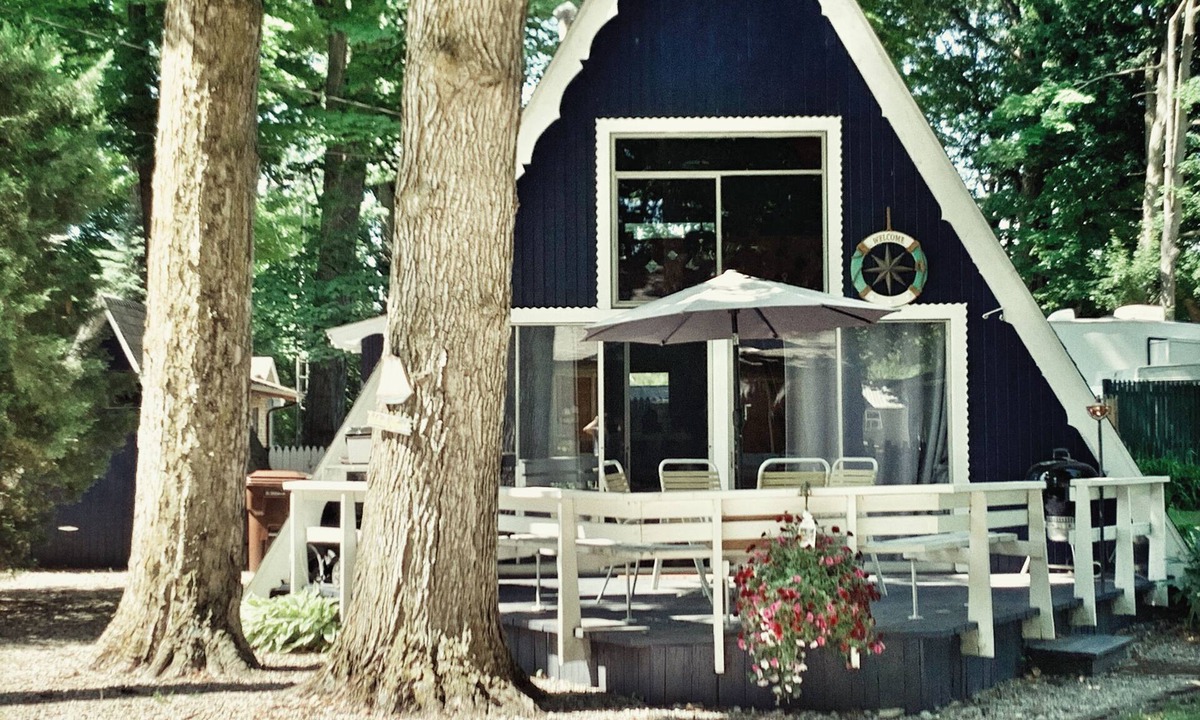 Crystal Cabin | The Crystal Lake Cabin