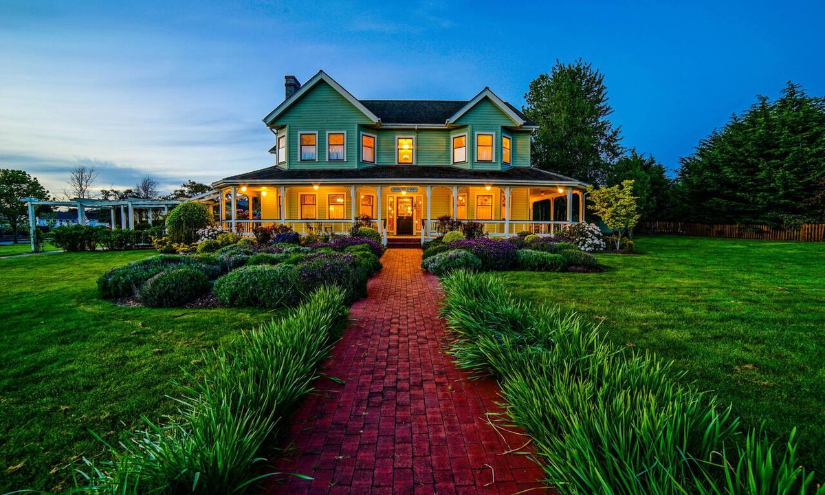 Lopez Island Hotel | The Edenwild Boutique Inn