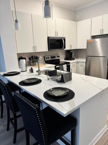 Midtown Apartment | The Experience