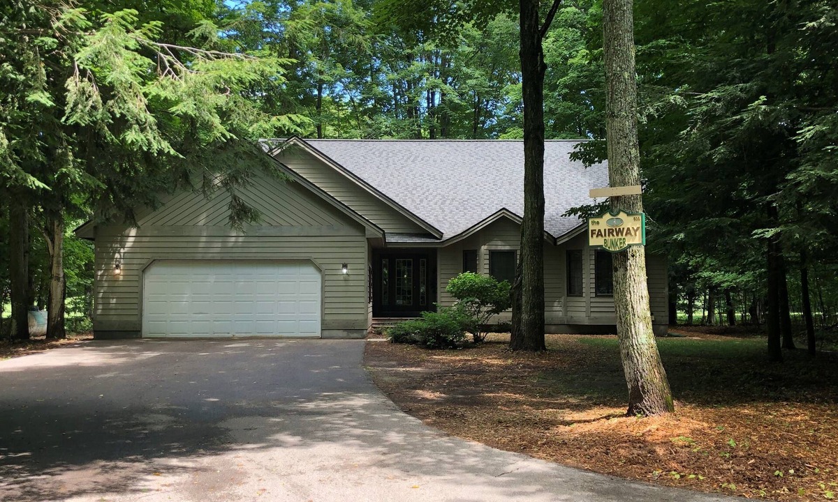 Mancelona House | The Fairway Bunker at Schuss Mountain