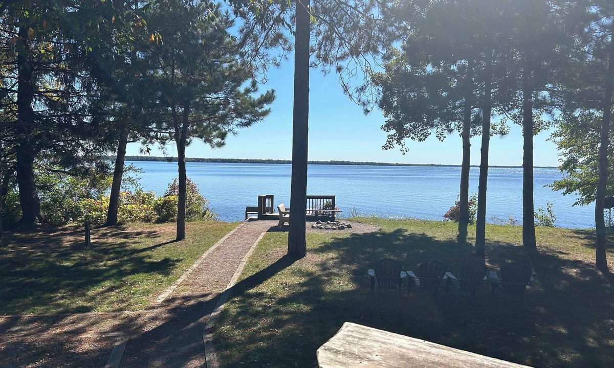 Big Bay Cabin | The Gathering Shore | Arcade | Kayaks | Lake Toys