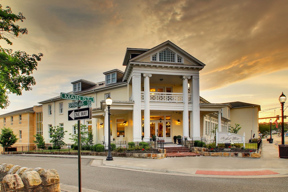 Wise Hotel | The Inn at Wise