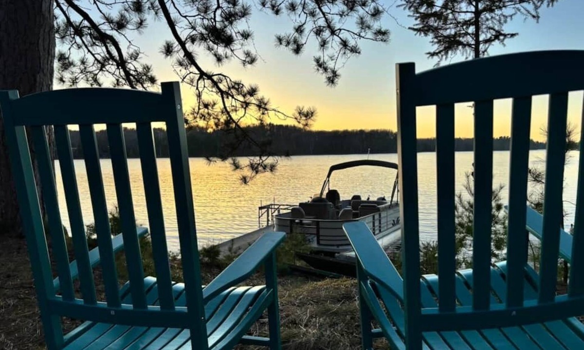 Hayward Cabin | The Knotty Nook on Lost Land