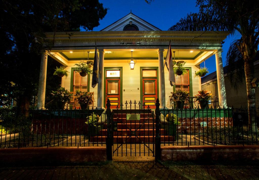 Bywater Hotel | The Lookout Inn
