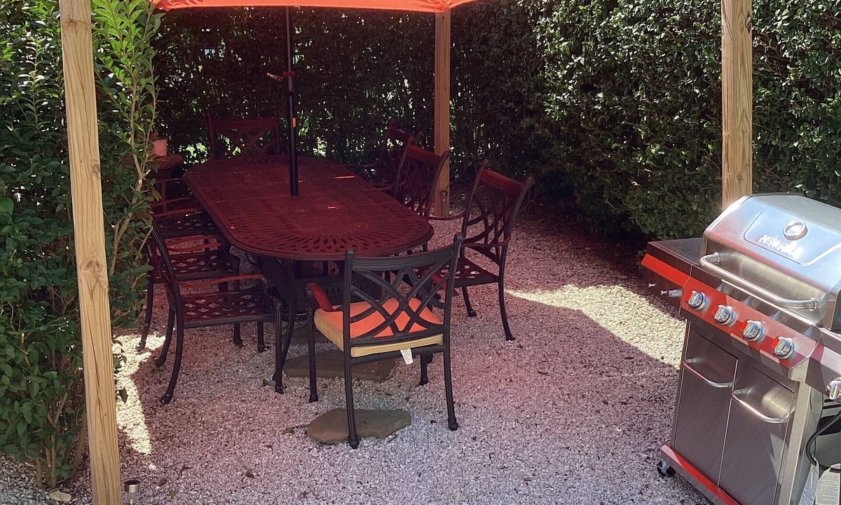 Greenport House | The Music Cottage: Come play our piano, guitar and ukuleles! Porch sing, anyone?