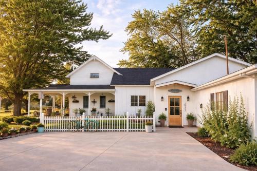 Gilford Bed & Breakfast | The Nelletts Farm