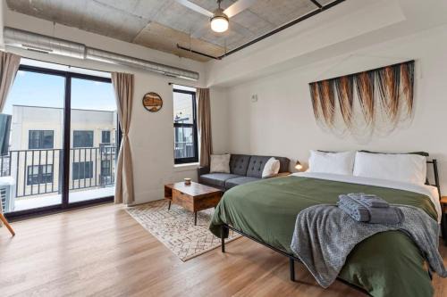 Northeast South Bend Apartment | The Overlook High-Rise DownTown South Bend