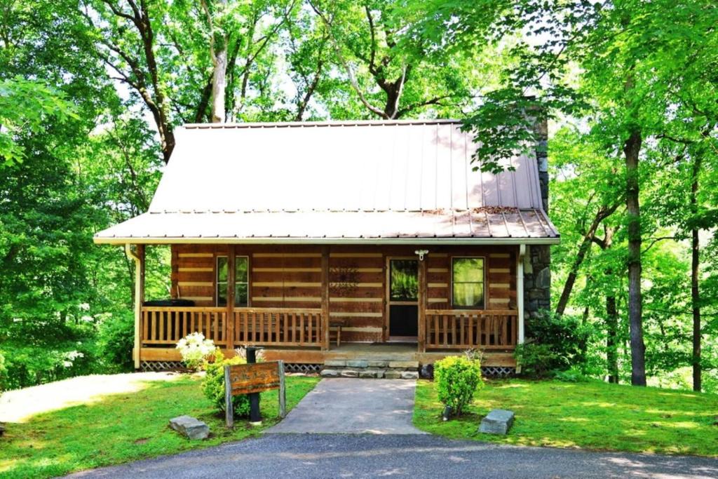 Cherokee House | The Ridge