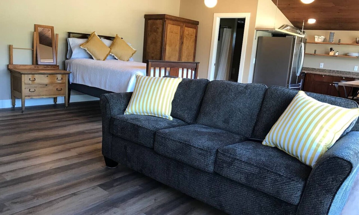 Astoria Apartment | The Roost at Jack Creek