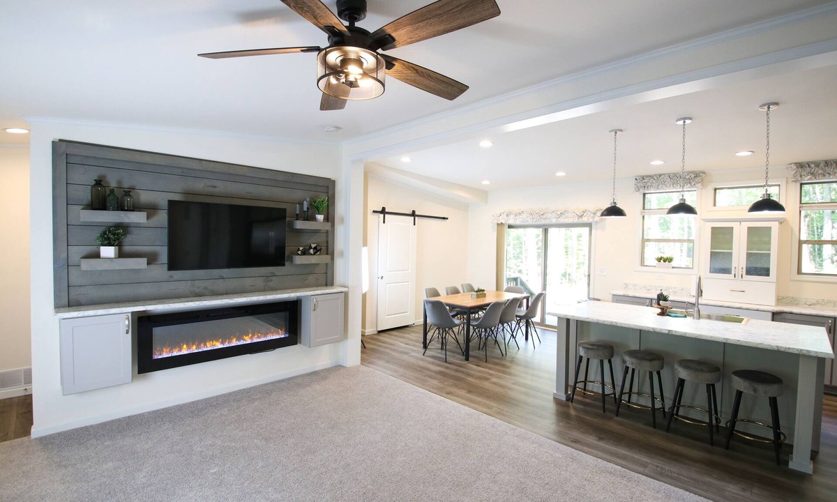 Carlsville Cabin | The Stargazing Cottage modern 3 bedroom home Door County