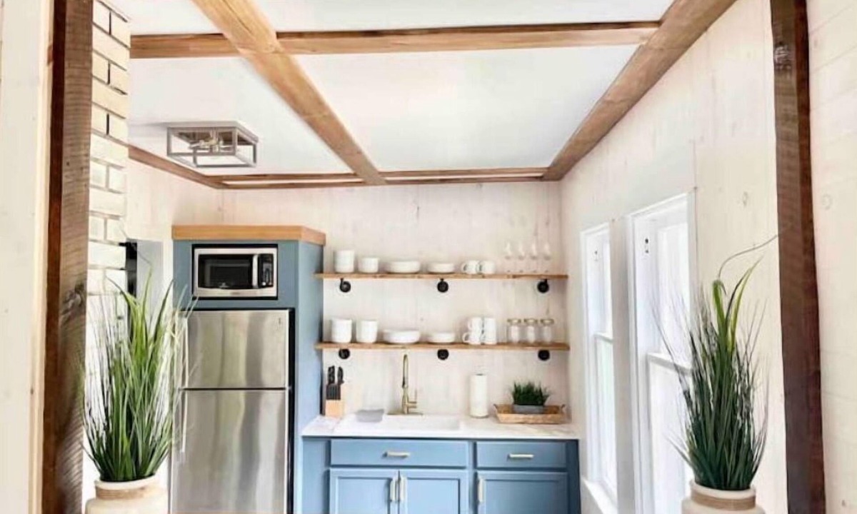 Beulah Cottage | THE WEEKENDER ↠ CRYSTAL LAKE GETAWAY