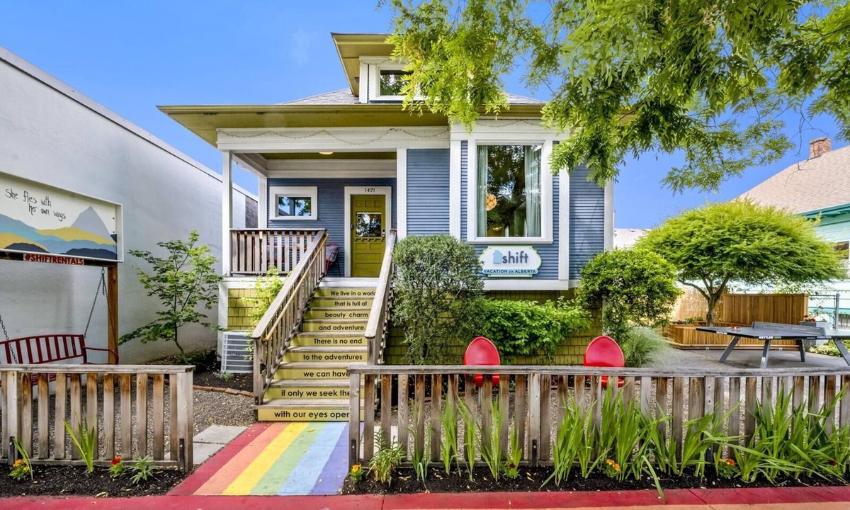 Alberta House | Thoughtfully Styled, Family- and Pet-Friendly Home in a Walkable Area