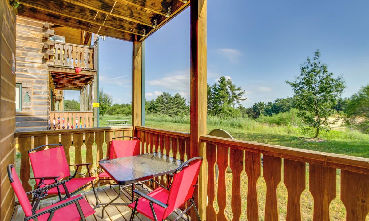 Warrens Cabin | Three Bears Resort Adventure Base w/Lake Access