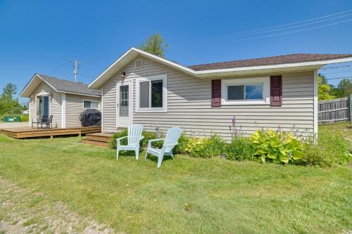 Oden House | 'Tiny House Cottage 5' w/Crooked Lake Access!