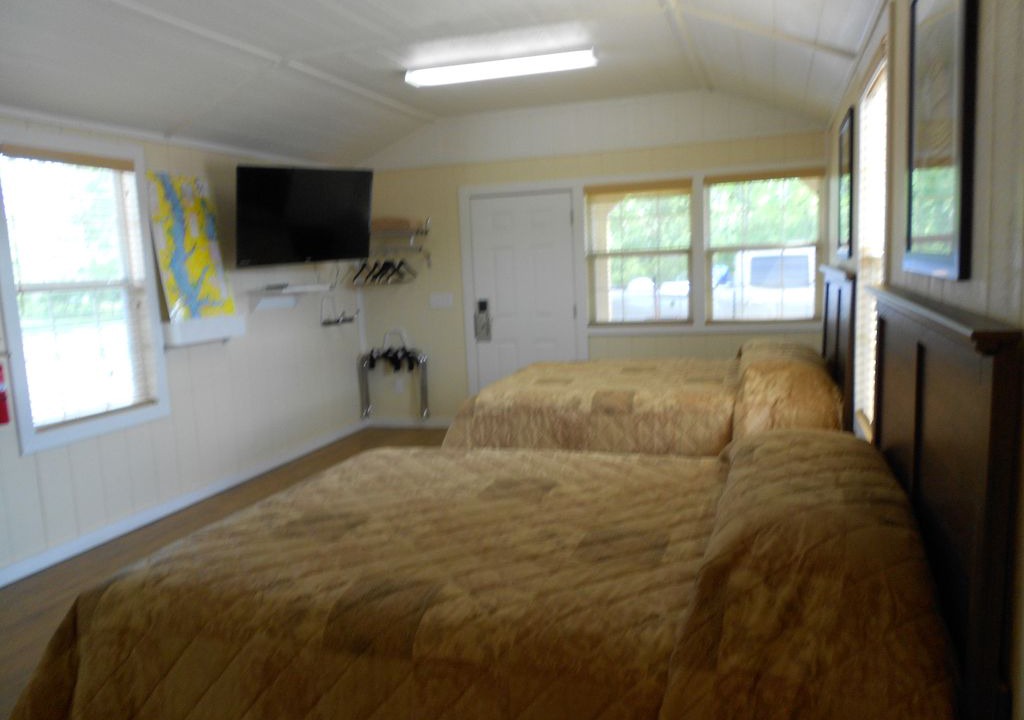 Negreet Cabin | Toledo Bend RV Resort and Cabins