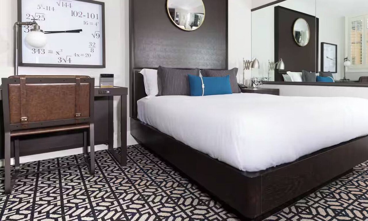 South Beach Hotel | Top Corner Hideaway Stay w/Free Breakfast & Pet-Friendly | Direct YMCA access