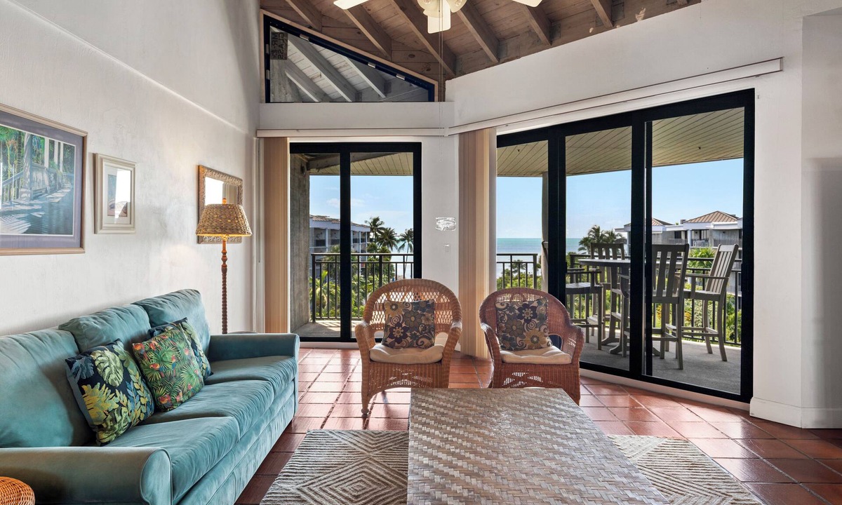 Key West Condo | Top floor Ocean Views, Spacious 2 Bedroom Condo, Views from every room