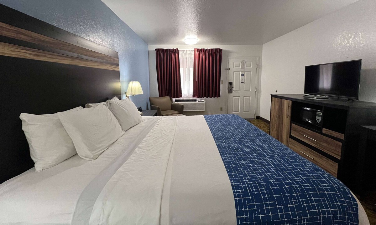 Truth or Consequences Hotel | Travelodge by Wyndham Truth or Consequences