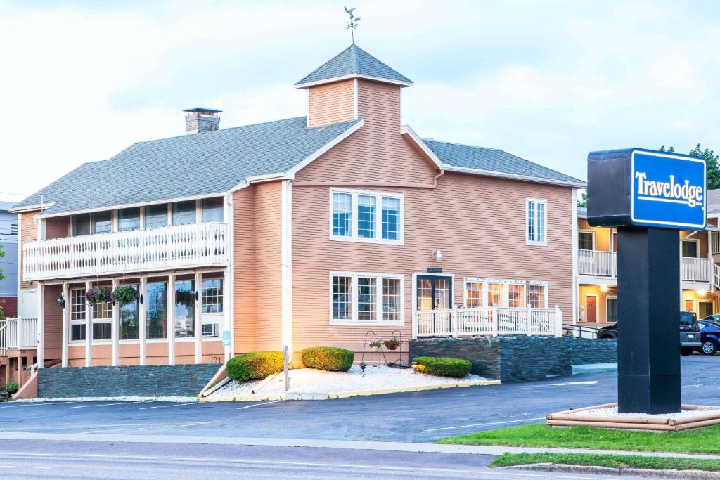 South Burlington Hotel | Travelodge by Wyndham South Burlington