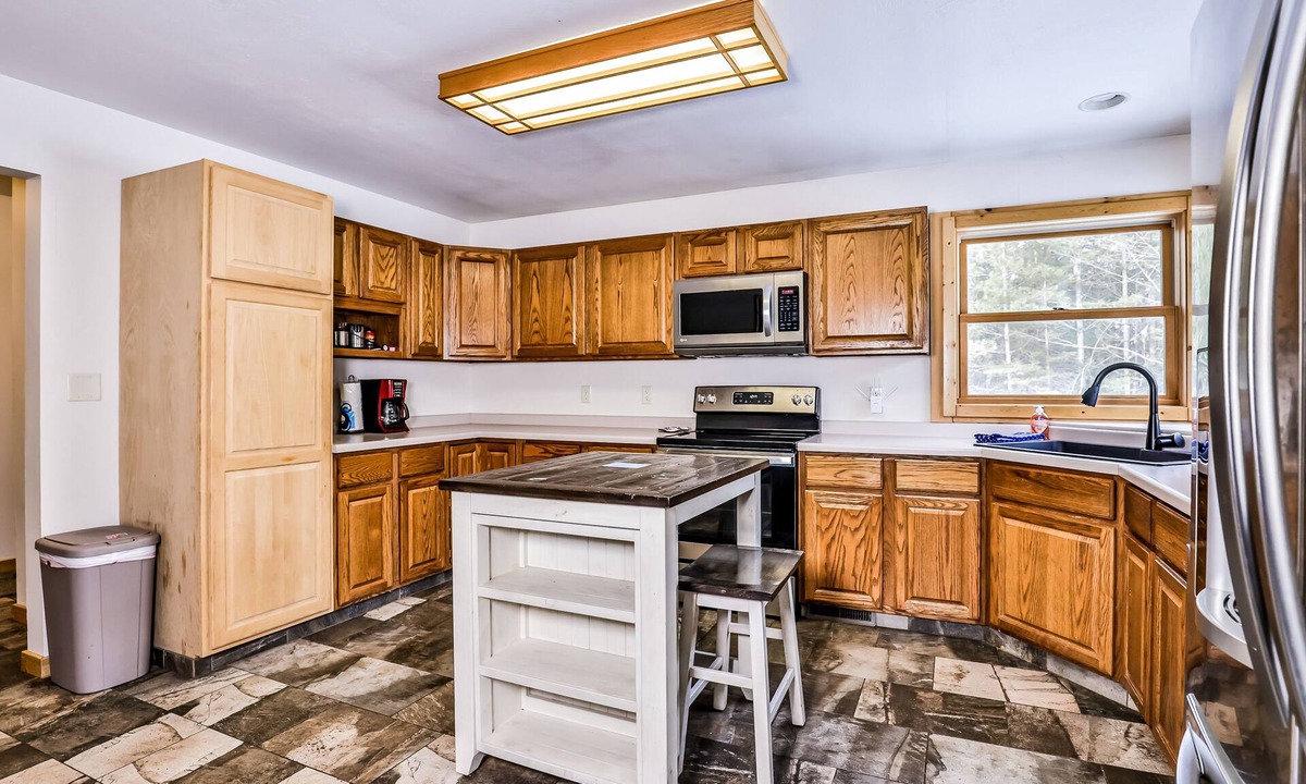 Mercer House | Tree-lined home with gas grill, firepit, & fireplace - walk to lake