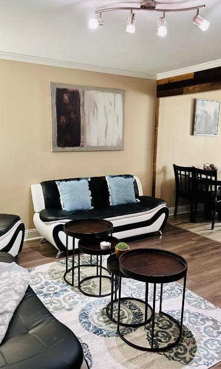 Jackson Apartment | Trinity One Apartments - Industrial Luxury
