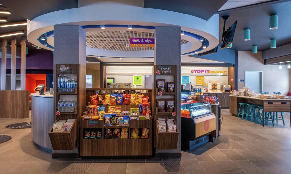 Simonton Lake Hotel | Tru by Hilton Elkhart, IN