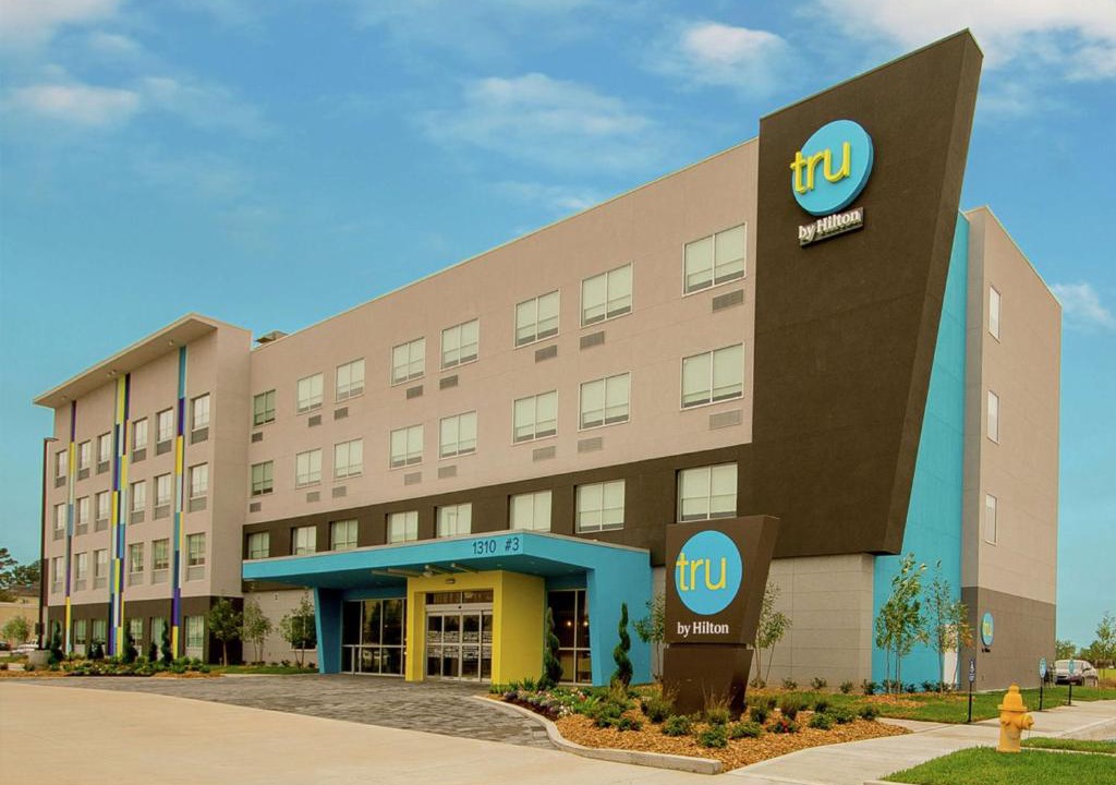 Lafayette Hotel | Tru by Hilton Lafayette River Ranch