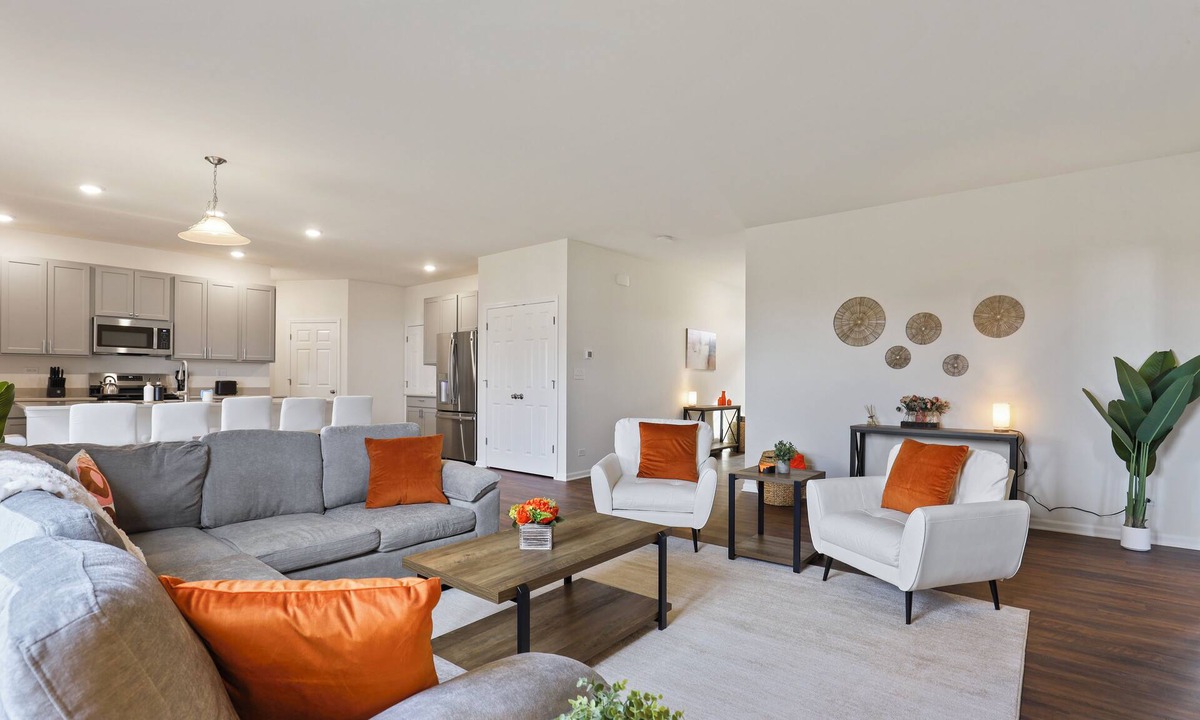 McHenry House | Trust: 3BR - 2 BT Spacious House w/Boho Aesthetic