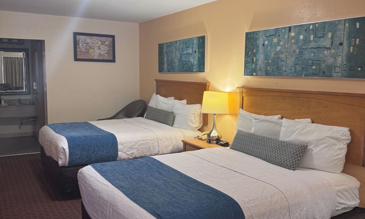 Biloxi Hotel | Twin Star Lodge