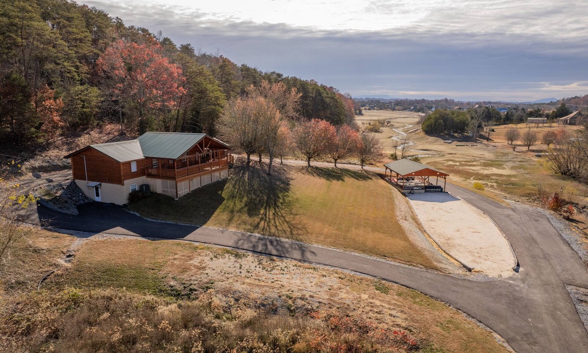 Dandridge Cabin | Ultimate Private Multi-Use Oasis w/spacious gazebo & sand bar!