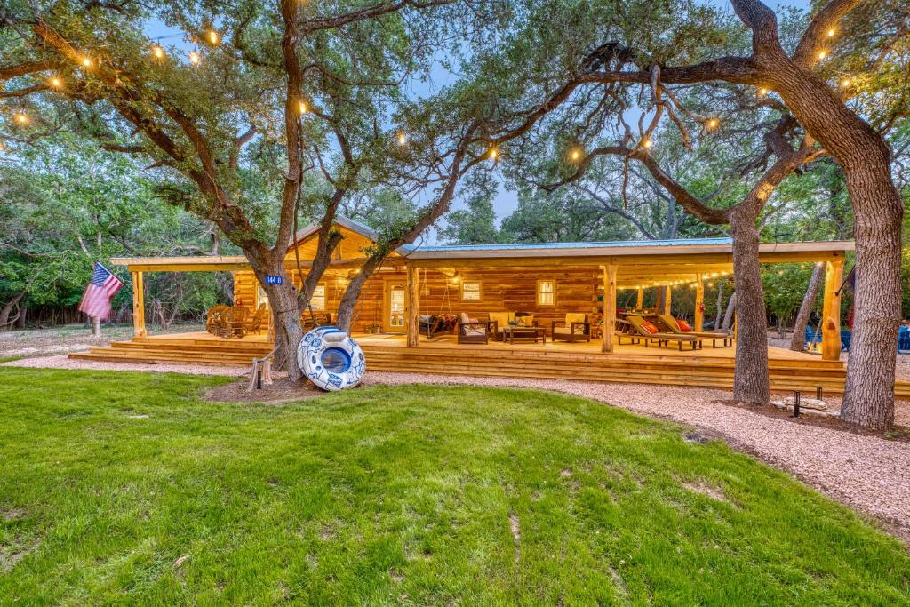 Blanco House | Ultimate Riverfront Retreat! Blanco Family Cabin