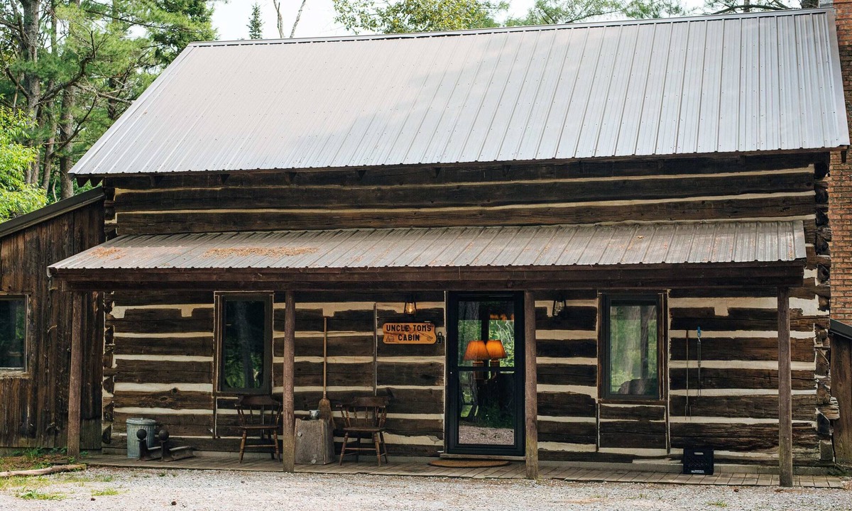 Grayling Cabin | Uncle Tom's Cabin - A Classic On The Au Sable