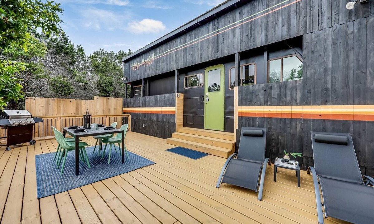 Leander House | Unique Tiny House with Hot-tub, Fire Pit and Hiking Trail in Leander, Texas