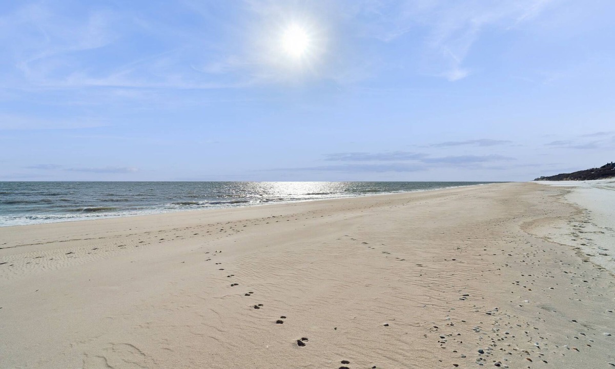 Montauk House | Unobstructed Ocean Views ! A Beautiful Montauk Getaway