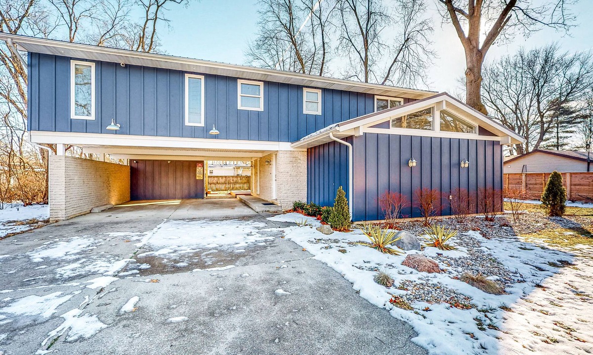 Simonton Lake House | Updated charmer with a well-equipped kitchen