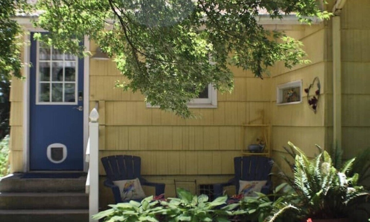West Stayton House | Updated farmhouse on 5 acres near salem oregon