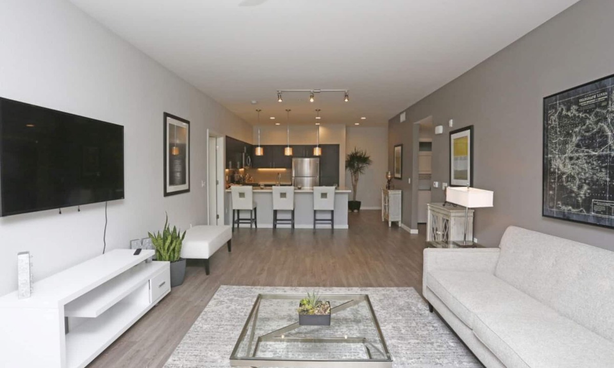 Menlo Park Condo | Upscale Silicon Valley Apartment