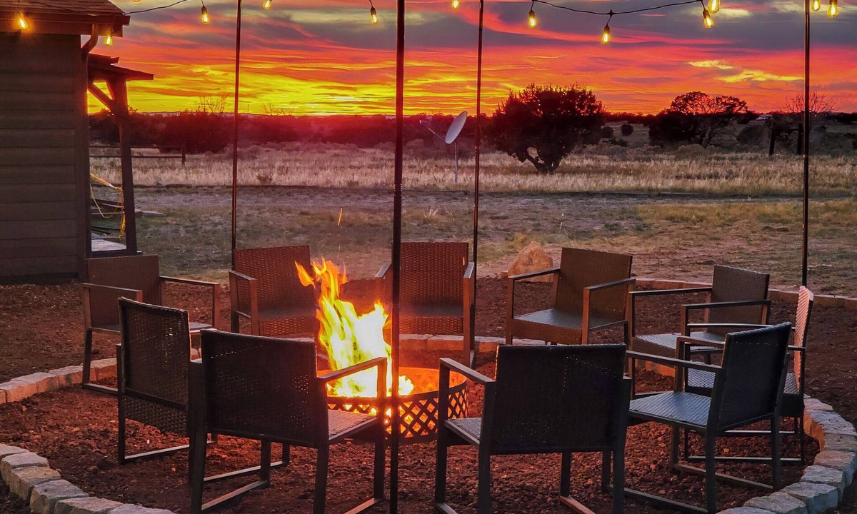 Valle House | VIEWS/Grand Canyon 20 min-EV-Arcade-Sleeps 14!