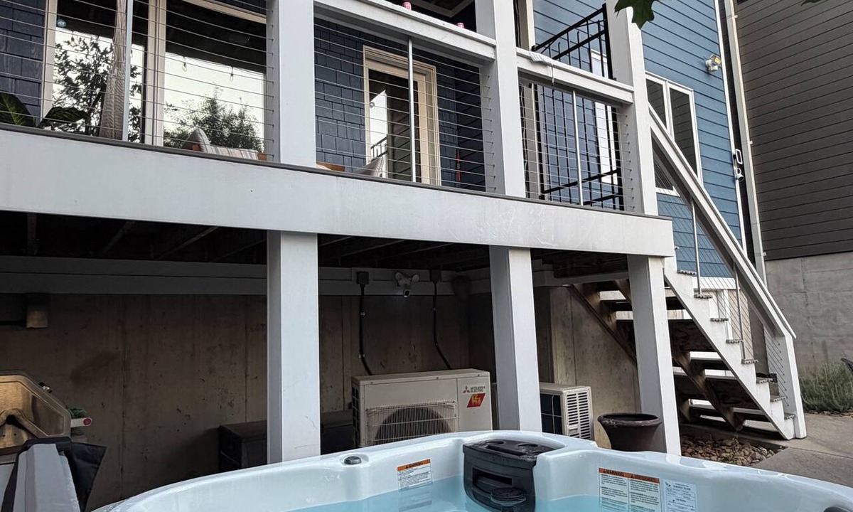 Northside House | Walk to Coolidge Park - Hot Tub, 4 Kings, 3 Baths, Fire Pit