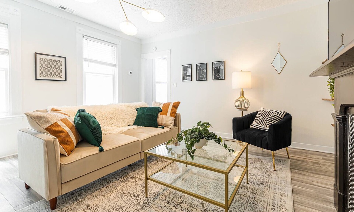 East Walnut HIlls House | Walkable East Walnut Hills/Stylish 1BR w/Yard