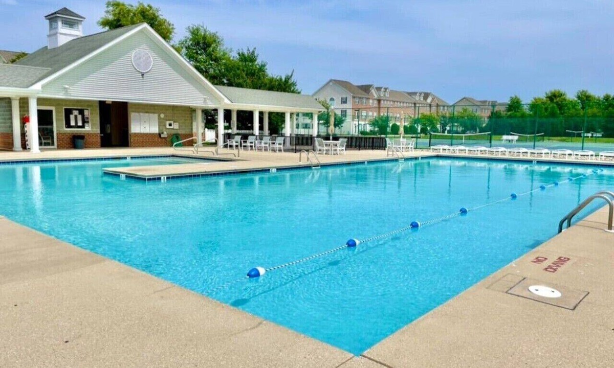 Villages of Five Points Condo | Walkable Resort Townhome with 2 Pools