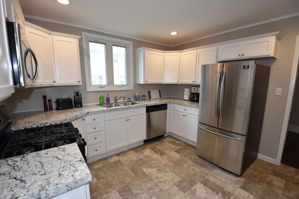 Harters Heights House | Walking distance to Notre Dame Campus, 3 bedroom 1.5 bath home.