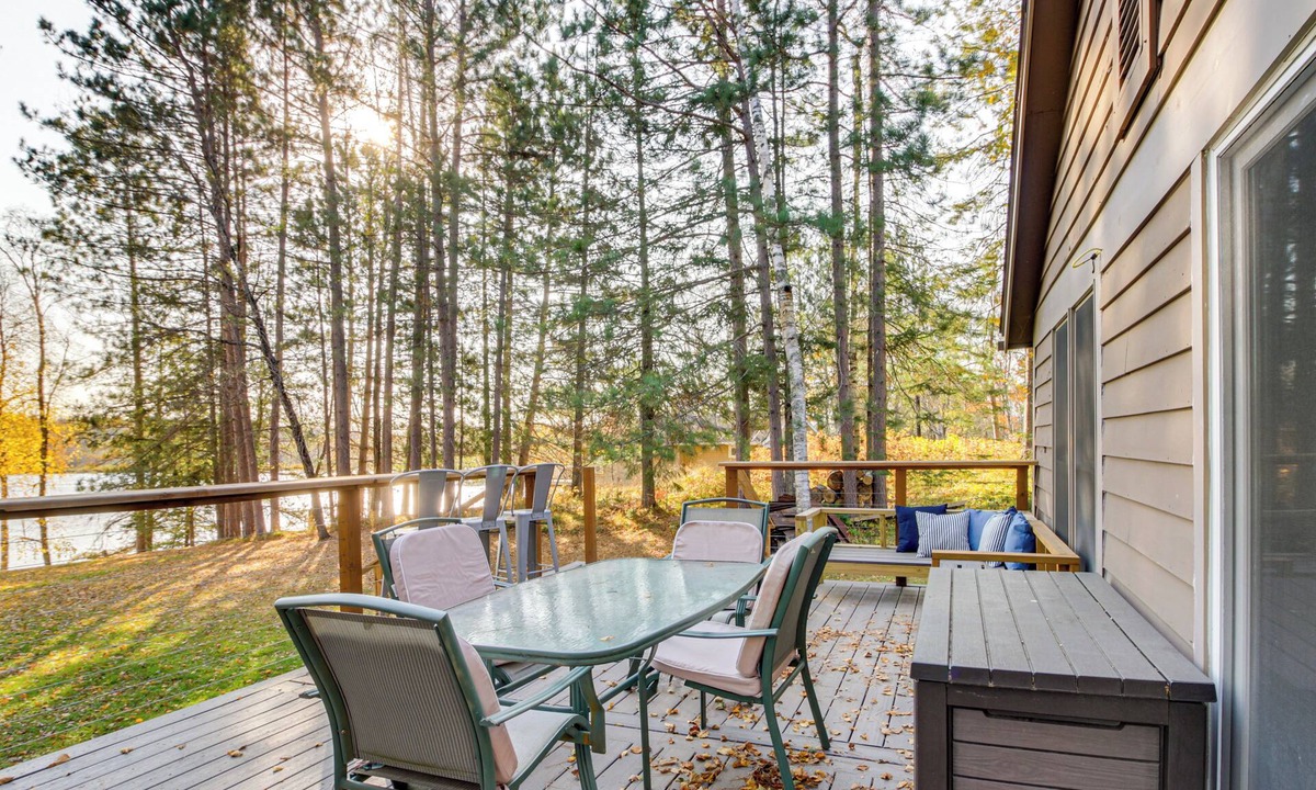 Duluth Cottage | Waterfront Duluth Cabin w/ Deck & River View!