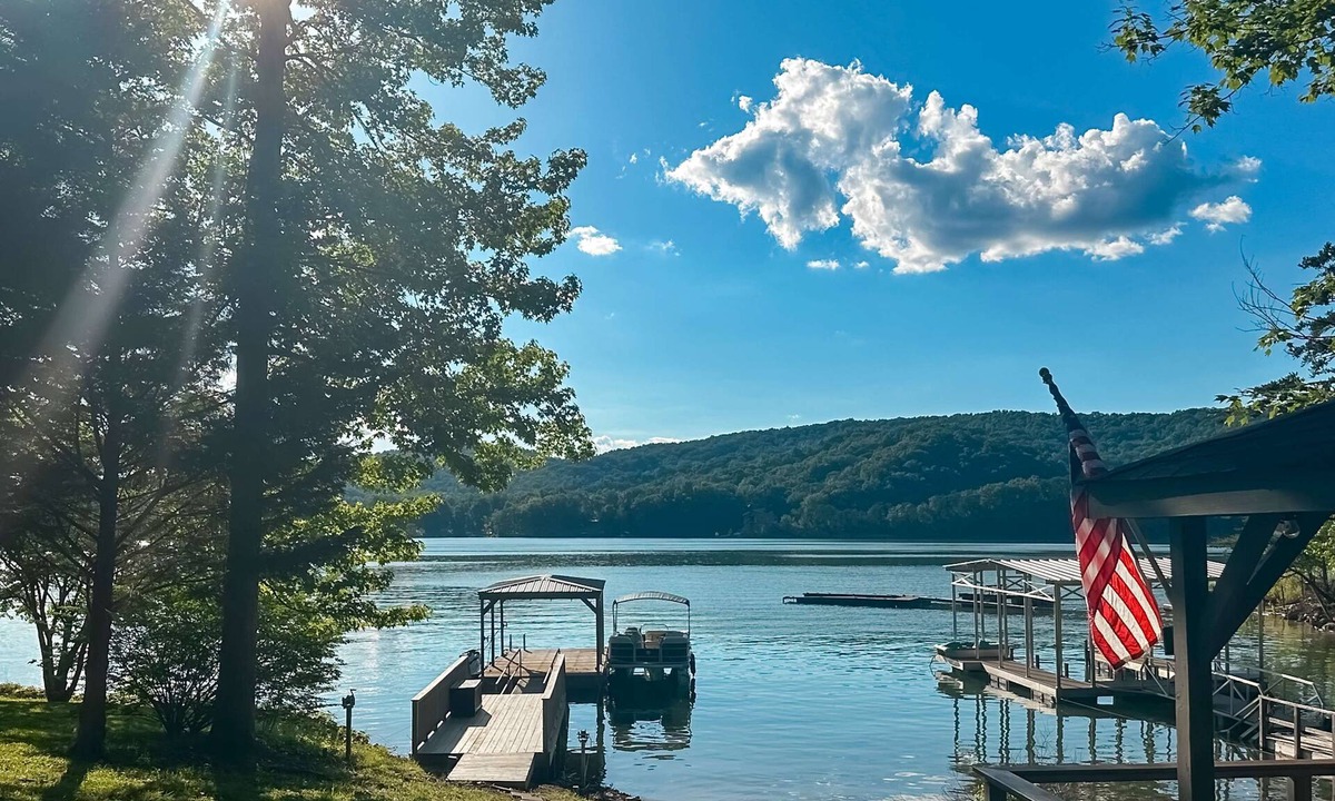 Maynardville House | Waterfront Living, Sleep 10, Dock, Boat Launch, Grill